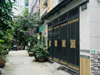 Nhà ngang 5m  5 tầng  hxh 489a/ huỳnh văn bánh  vuông vức a4  giá 9 tỷ