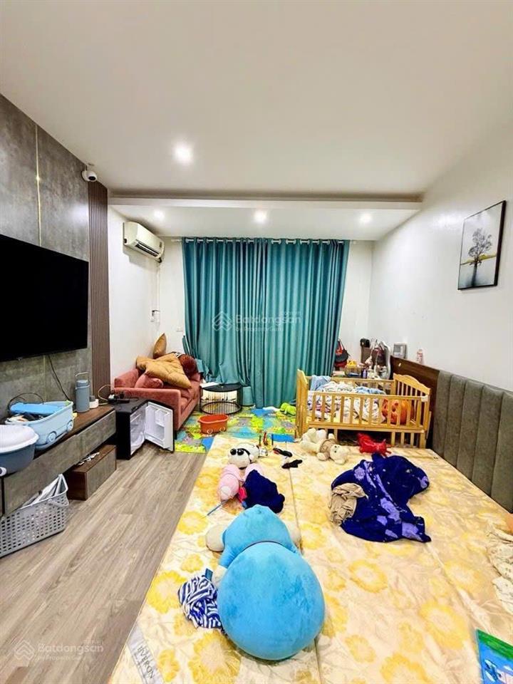 Tạ quang bửu 50 m2 nhà 4 tầng ngay đầu đhxd. ô tô đỗ cửa nội thất xịn