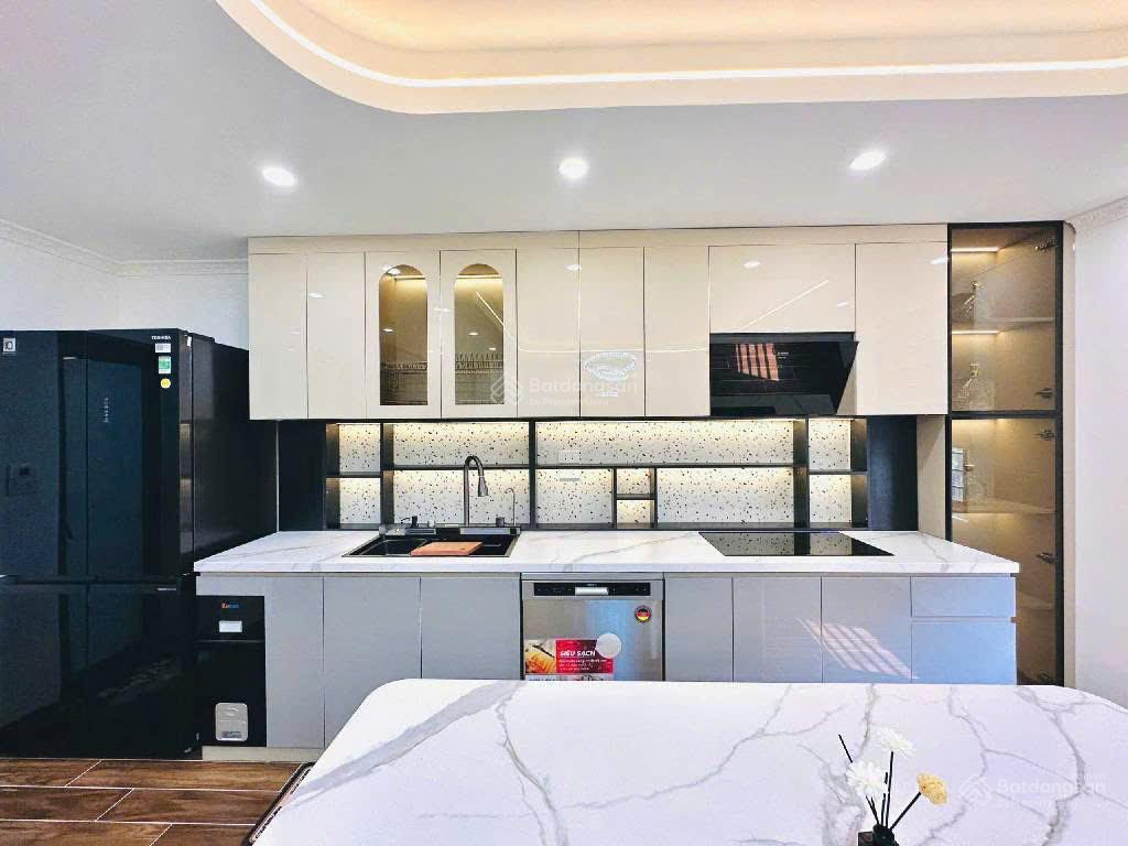 Nhanh thì còn hàng xóm times city 56m2 168tr/m2 nhà mới keng ô tô đỗ cửa full nội thất