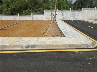 Bán đất thổ cư hòa lạc, lô góc ôtô tránh đỗ, sổ đỏ full thổ cư giá mềm