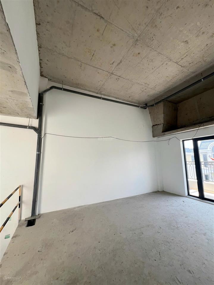 Bán căn nhà phố classia khang điền mt 18m | 100m2 | 1 trệt 3 lầu hoàn thiện | sổ hồng sẵn | 20 tỷ