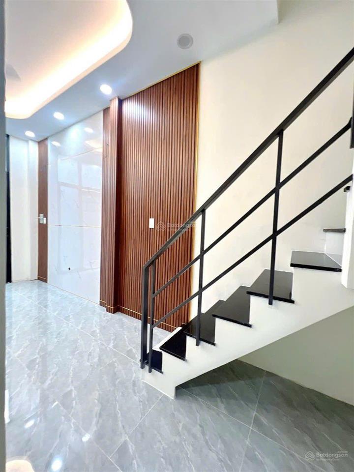 Giảm thêm 150 triệu giá chỉ còn 2,4 tỷ nhà 2 tầng mới, sổ hồng riêng, không quy hoạch, vào ở ngay.