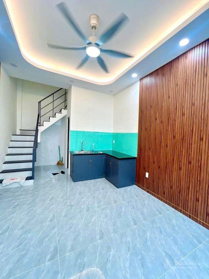 Giảm thêm 150 triệu giá chỉ còn 2,4 tỷ nhà 2 tầng mới, sổ hồng riêng, không quy hoạch, vào ở ngay.