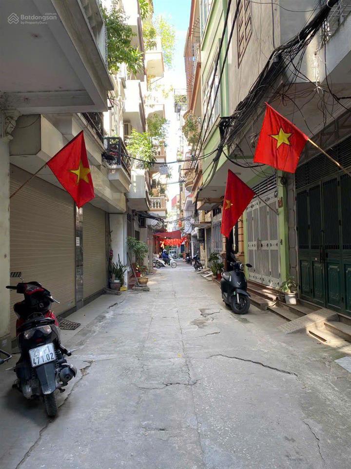 {nhỉnh 9 tỷ, sổ đỏ 48,8} 5 tầng, thang máy phố trần khát chân ngõ ba gác tránh, cách ô tô 15m