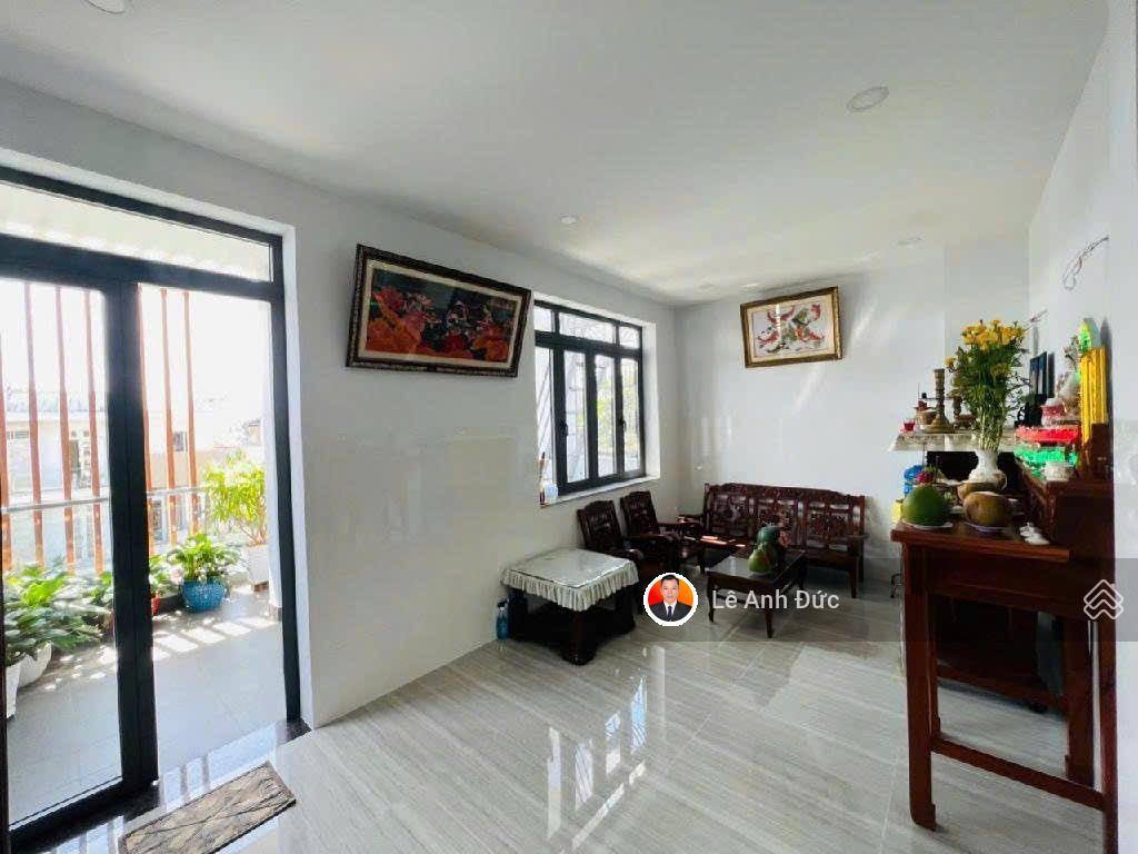 Nhà mới đẹp tặng full nội thất  ngang 6m  nhà 3 tầng hoàn công đầy đủ  hxh đỗ cửa chỉ 9 tỷ 3