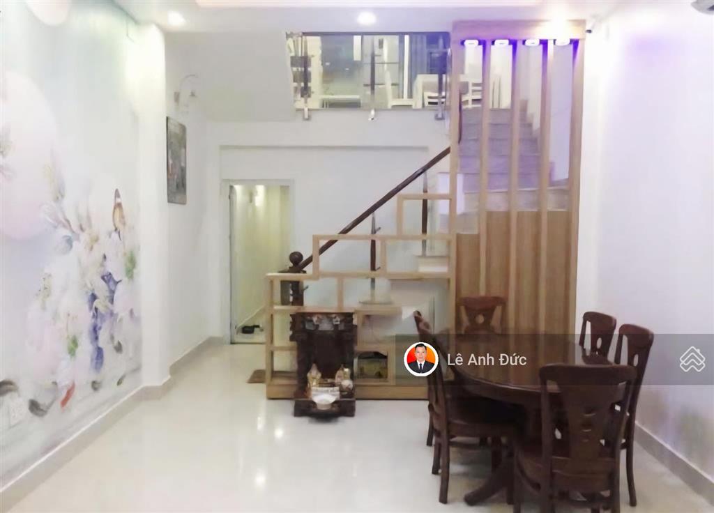 Mặt 2 tiền trước sau đường 10m xe hơi ngủ trong nhà  nhà 3 tầng  gần bệnh viện q2