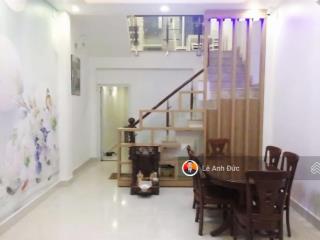 Mặt 2 tiền trước sau đường 10m xe hơi ngủ trong nhà  nhà 4 tầng  gần bệnh viện q2