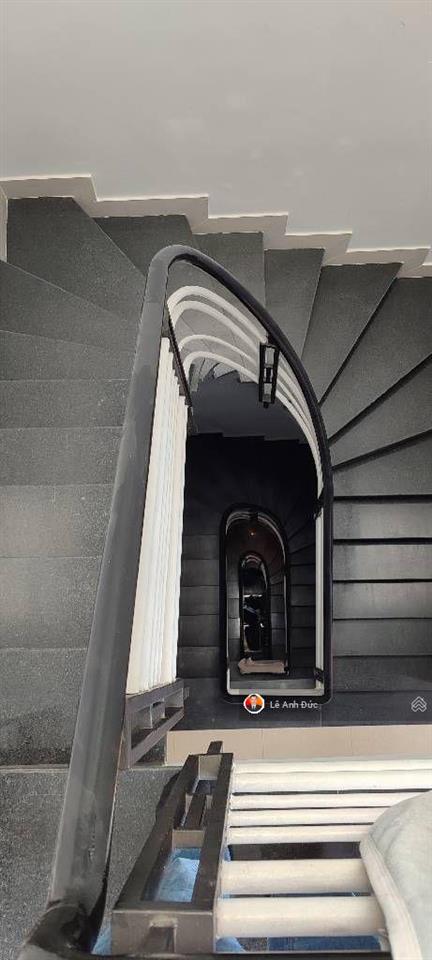 Nhà 1 trệt 3 lầu 6 pn hẻm 2 xe tránh nhau khu tt hành chính thạnh mỹ lợi quận 2