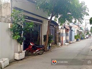 Nhà 2 tầng  mặt tiền đường bình trưng đông, ô tô ngủ trong sân  5.7mx26m