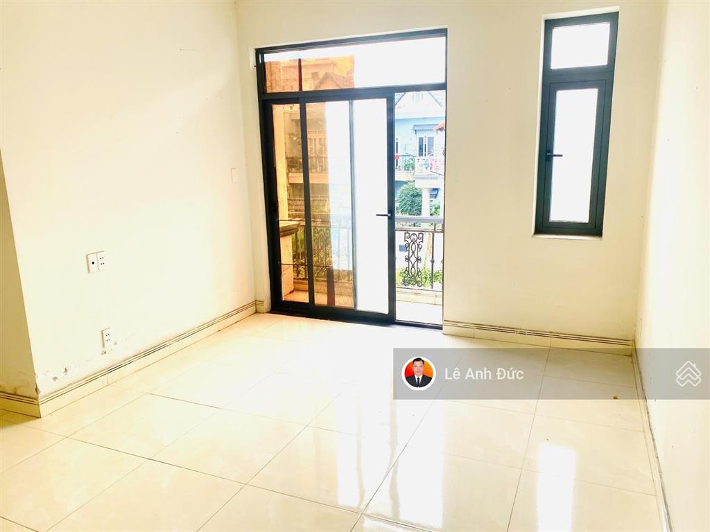 Nhà 3 tầng trung tâm bình trưng đông  siêu đẹp  đường rộng rãi ô tô ngủ trong sân  hơn 5 tỷ