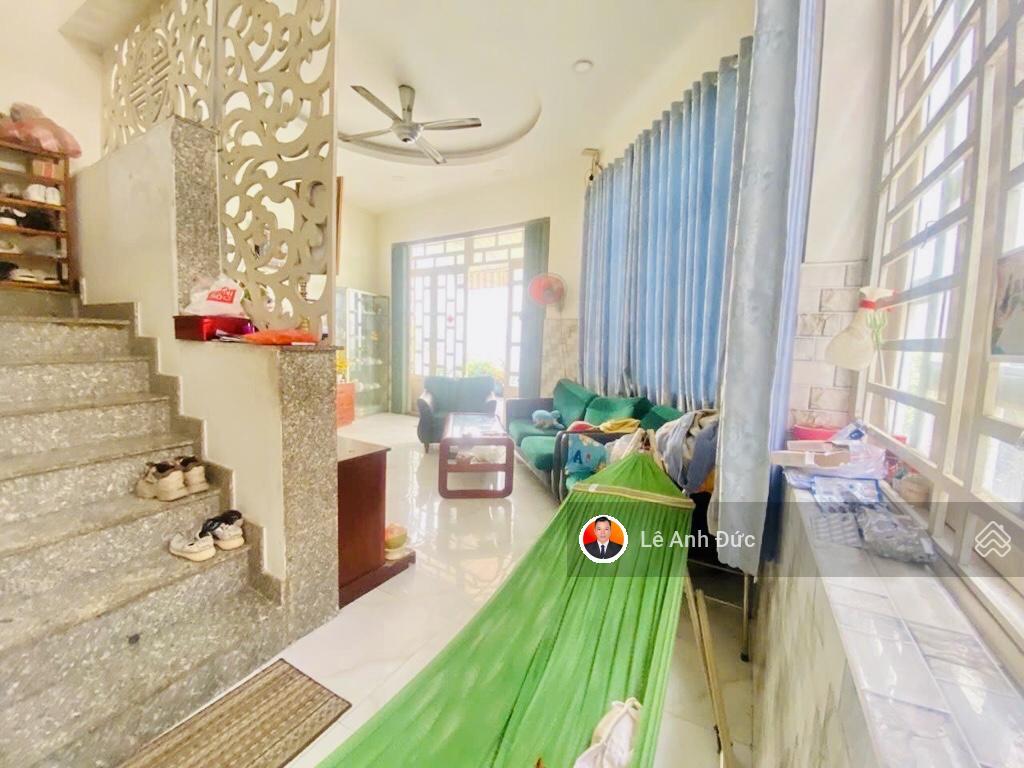 Bán nhà căn góc 2 mặt thoáng diện tích 52.1m2  6.48m x 12m 3 tâng  1tum  4pn  5wc