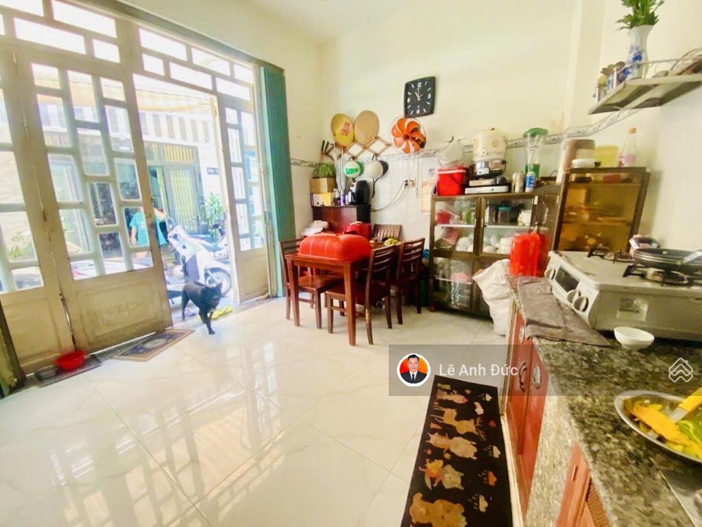 Bán nhà căn góc 2 mặt thoáng diện tích 52.1m2  6.48m x 12m 3 tâng  1tum  4pn  5wc