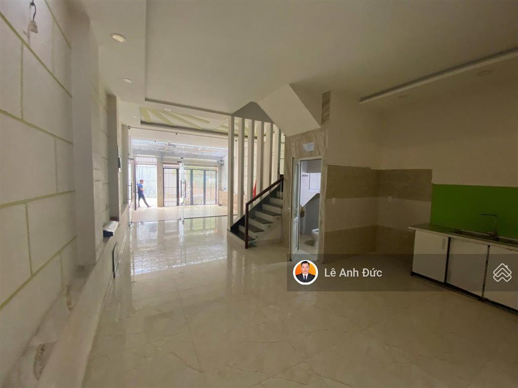 Bán nhà quận 2  khu hiếm gần trường + chợ + bệnh viện chỉ 500m, ra đường lê văn thịnh 250m