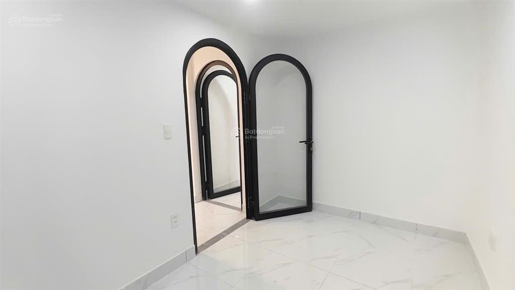 Nhà mới 2 lầu hẽm 1/ hậu giang, p.11, q.6, 32.5 m2 (nở hậu) giá chỉ 3,9 tỷ (có tl )   0934 081 ***