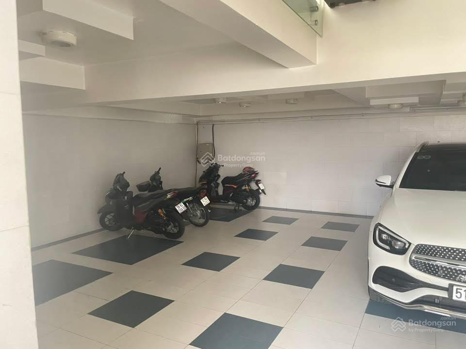 Biệt thự mt đường 32a khu ao sen  tên lửa, cách aeon chỉ 200m,10 x 20, 3 tấm + hầm xe hơi , 27 tỷ