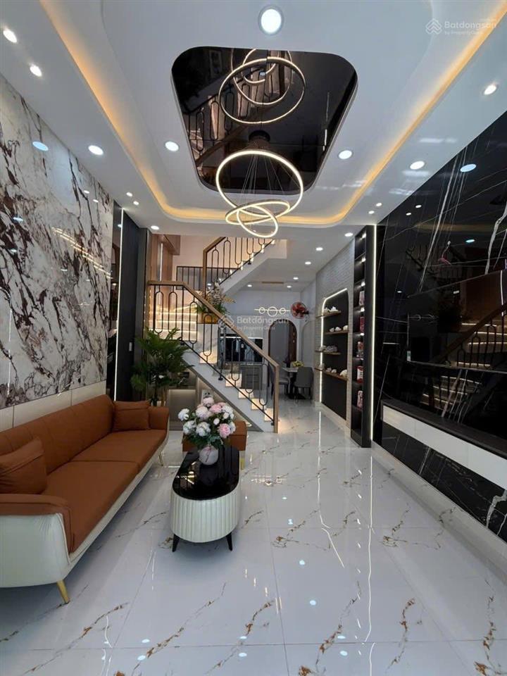 Sos! bán nhà đoàn văn bơ, phường 16, quận 4, giá tốt chỉ 2tỷ750 tl sổ riêng hxh