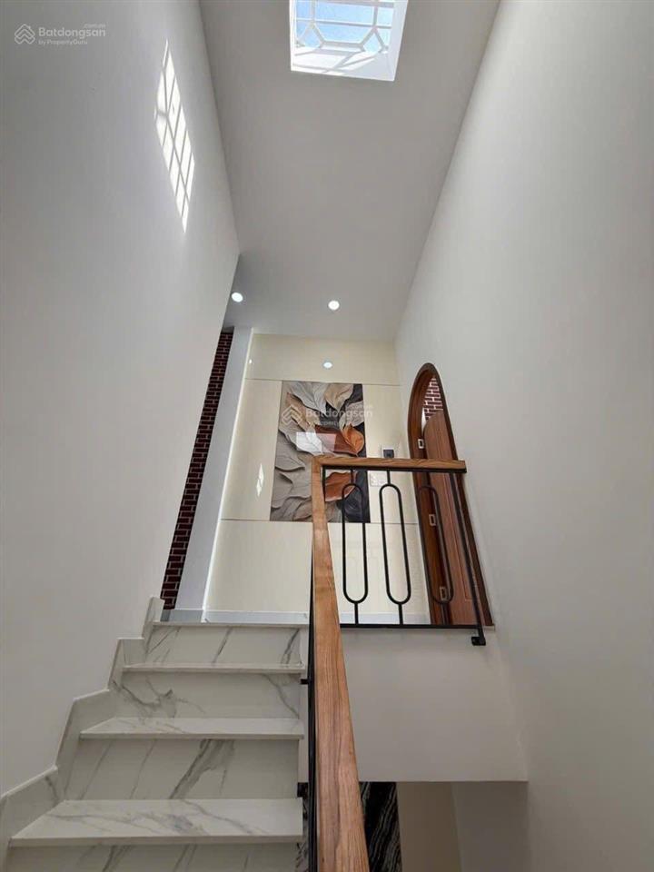 Sos! bán nhà đoàn văn bơ, phường 16, quận 4, giá tốt chỉ 2tỷ750 tl sổ riêng hxh