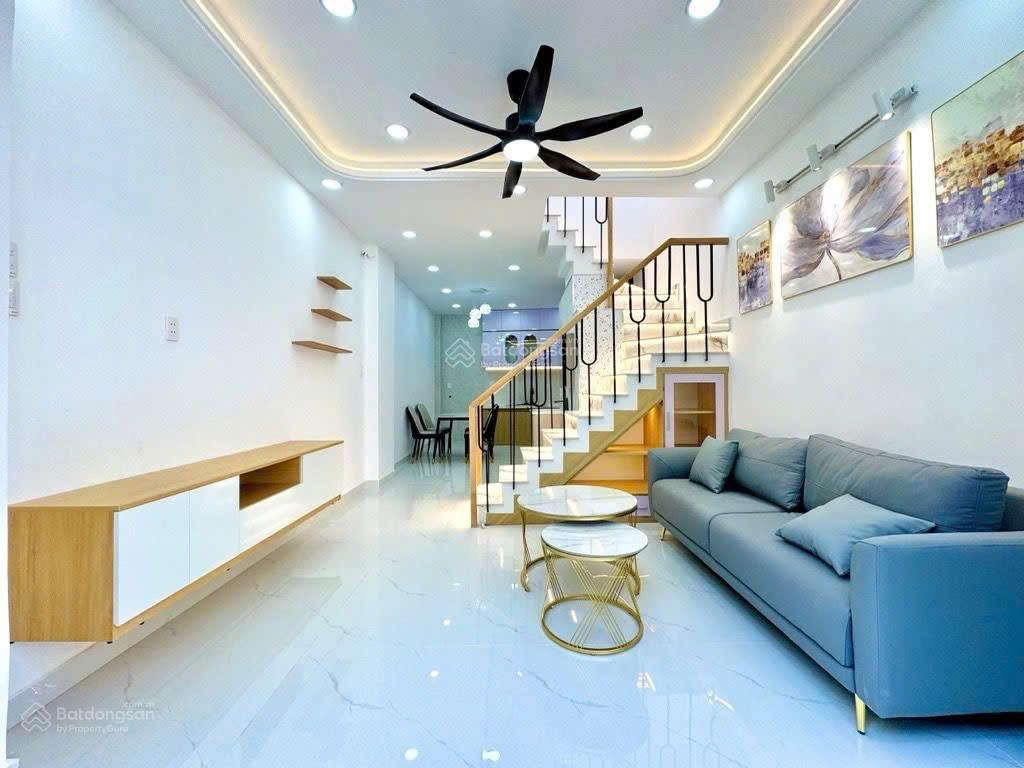Bán nhà đẹp sổ riêng tại huỳnh văn nghệ, phường 15, tân bình, hẻm xe hơi gái chỉ 3tỷ2