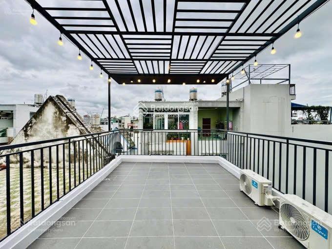 Xe đậu trong nhà  ngay trần văn khê, sổ riêng, sang tên ngay, bình thạnh