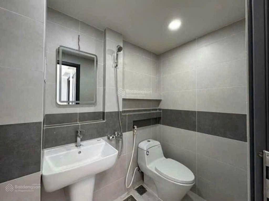 Bán nhà 2 tầng ngay quang trung, phường 8, gò vấp, hẻm xe hơi, sổ riêng