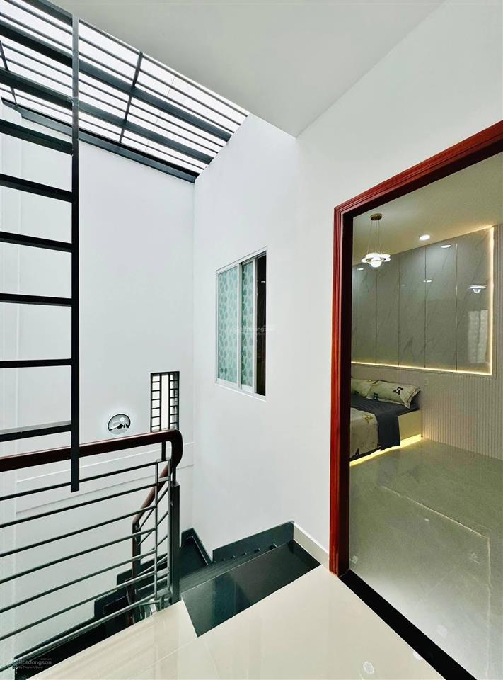 Bán gấp nhà phố khu an ninh ngay phạm văn chiêu, phường 9, gò vấp, sổ riêng hẻm xe hơi 4m