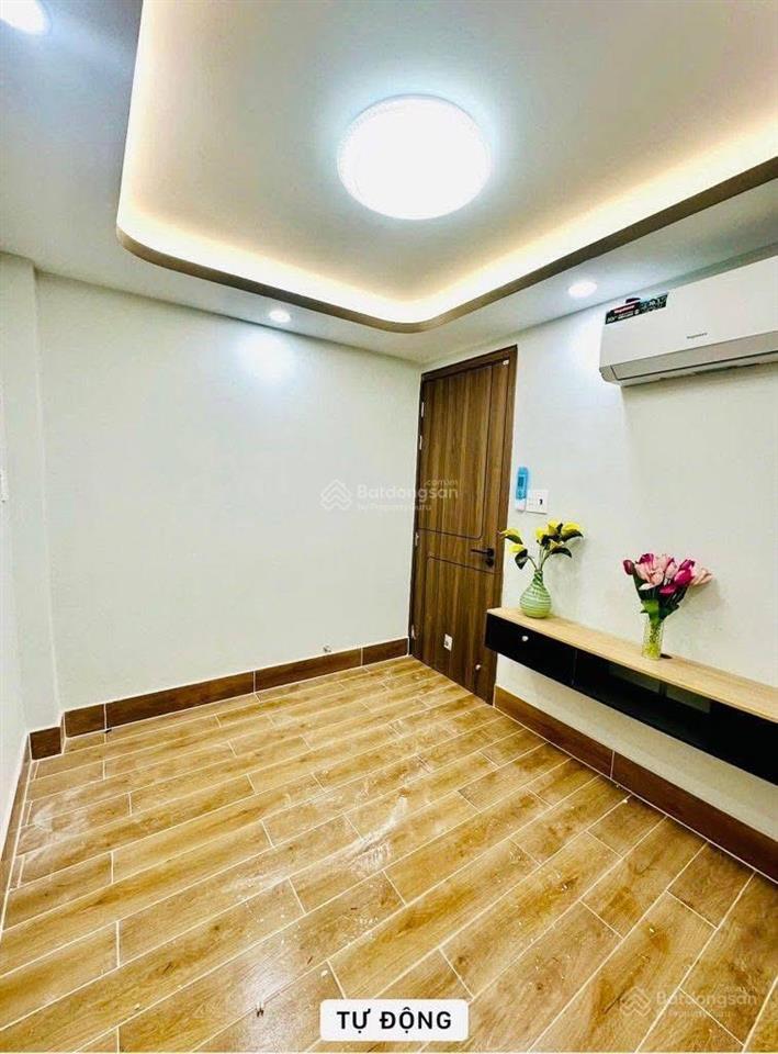Nhà đẹp giá cực tốt 40m2 đường nguyễn văn thủ, đa kao, q1 cho thuê 13tr gần cv lê văn tám
