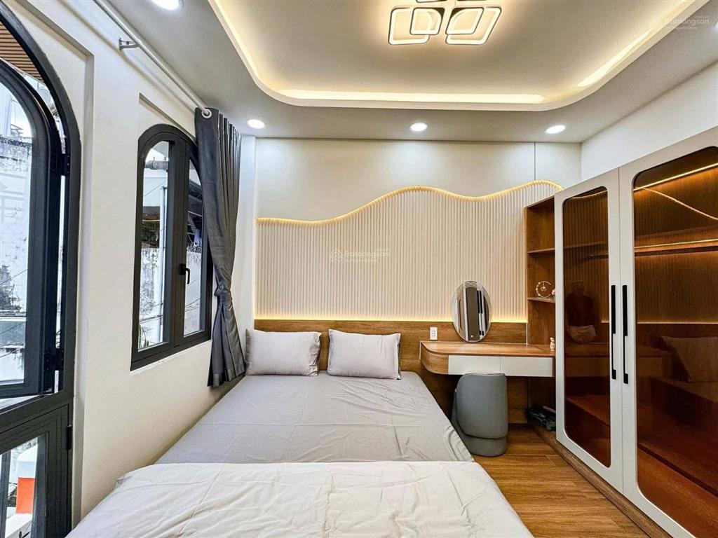 Cần bán gấp nhà ở vòng xoay điện biên phủ  36m2  quận 1  sổ hồng riêng  hẻm to