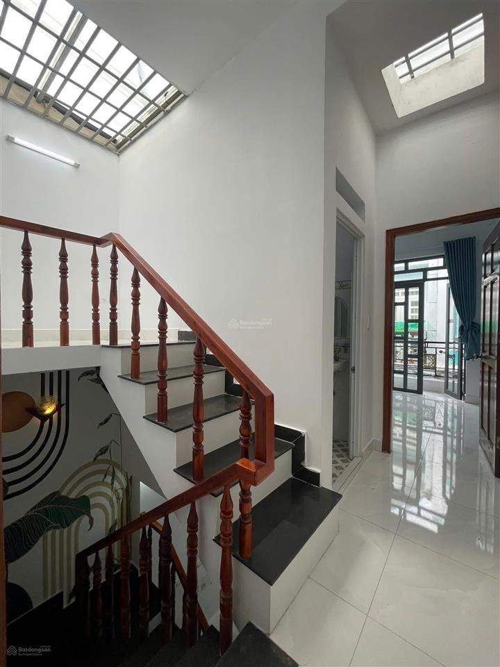 Bán nhà siêu đẹp ngay nguyễn đình chiểu, quận 3, 40m2, sổ riêng, hẻm oto