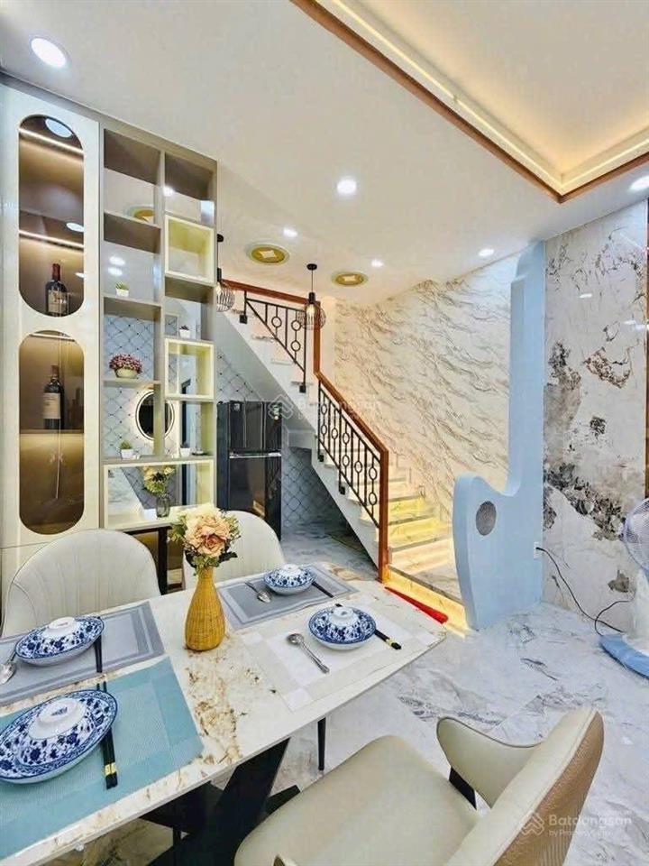 Cần bán gấp nhà siêu đẹp đường nam kỳ khởi nghĩa, quận 3, 37m², giá 3tỷ550, hẻm xe hơi