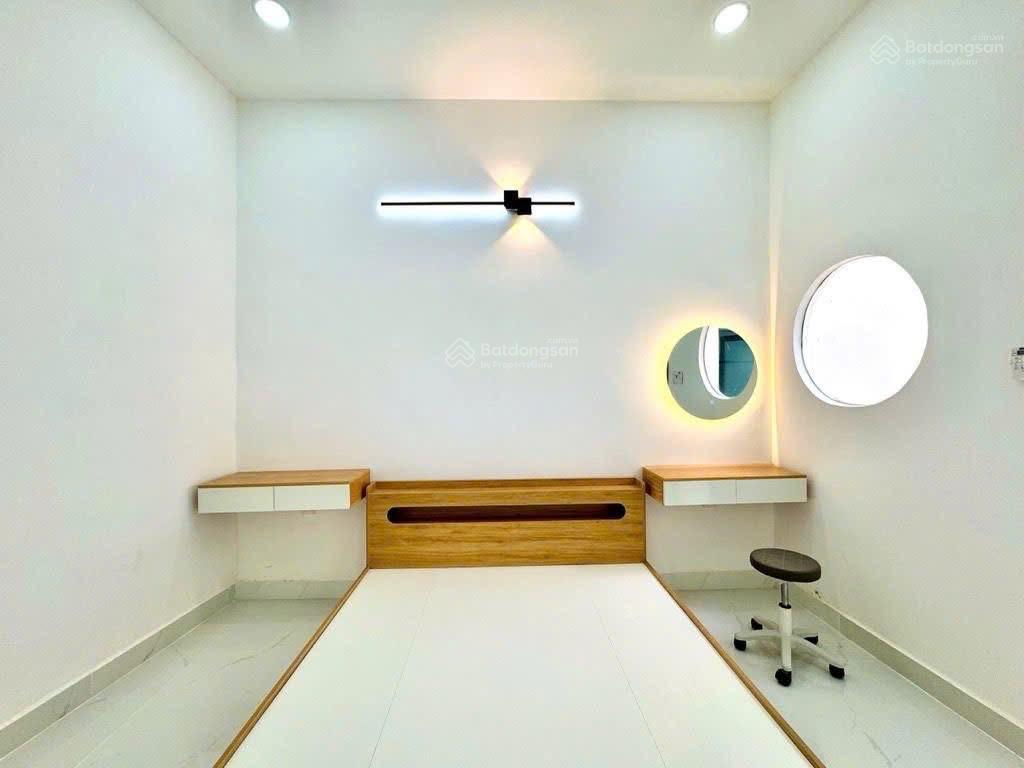 Bán nhà đẹp sổ riêng tại huỳnh văn nghệ, phường 15, tân bình, hẻm xe hơi giá chỉ 3 tỷ 2