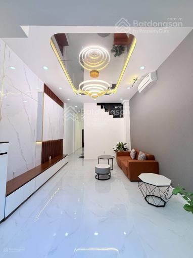 Gấp! bán gấp nhà đ. nguyễn biểu, phường 1, quận 5. 40m2, gần trường đh sài gòn