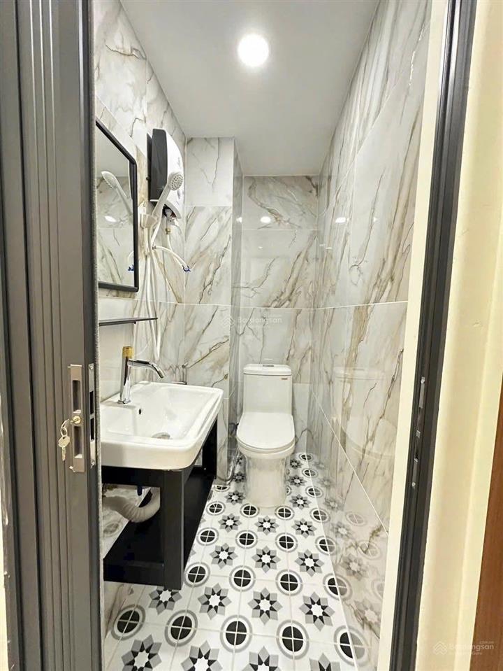 Bán gấp nhà đường lý thường kiệt, phường 14, quận 10, 50m2, shr, sang tên ngay