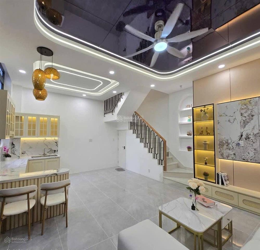 Bán nhà, đường hai bà trưng, phường đa kao, q1, 40m2, đang có hợp đồng thuê 20tr/th shr chính chủ