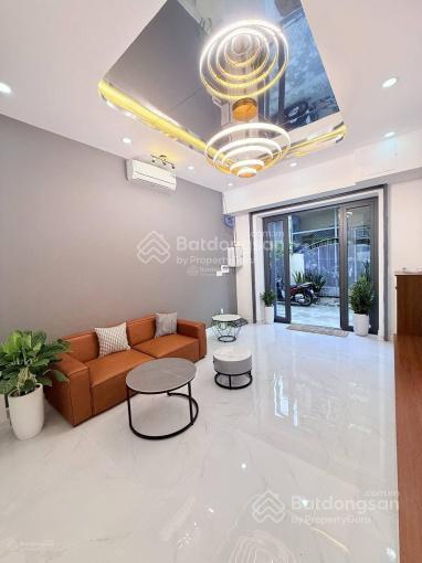 Gấp! bán gấp nhà đ. nguyễn biểu, phường 1, quận 5. 40m2, gần trường đh sài gòn