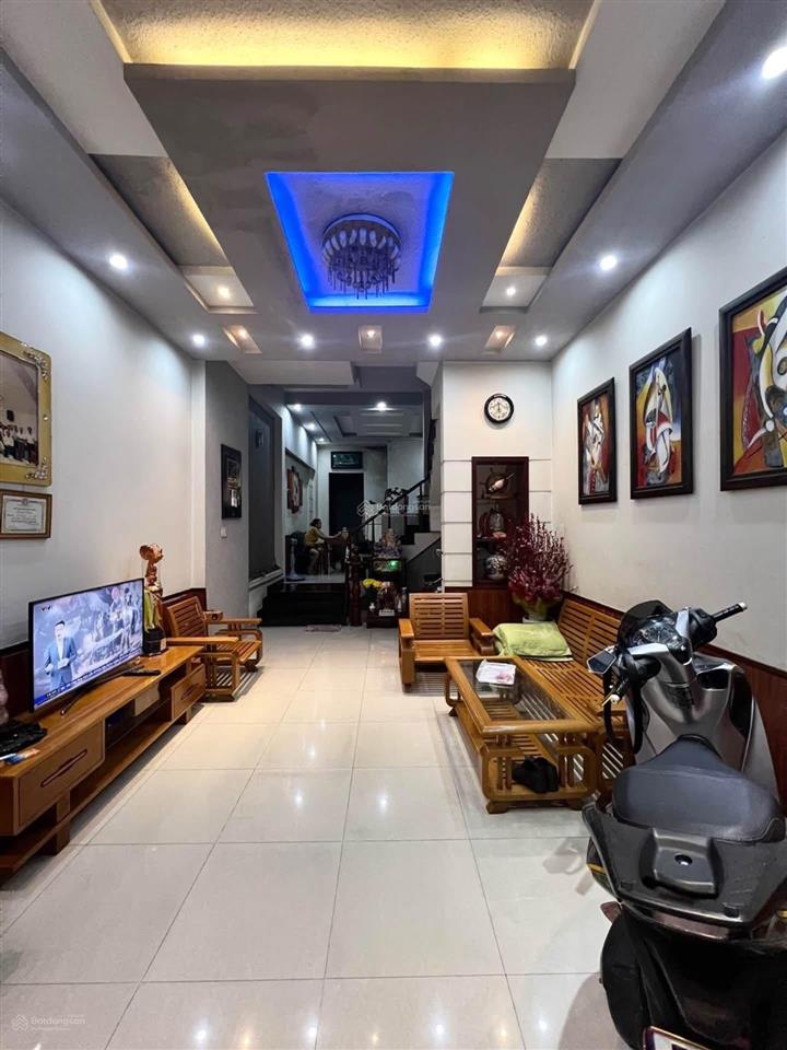 Sos! bán nhà đoàn văn bơ, phường 16, quận 4, giá tốt chỉ 5 tỷ 5 tl sổ riêng hxh