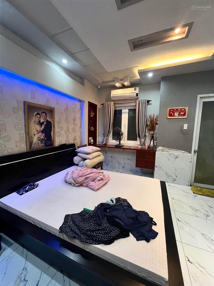 Sos! bán nhà đoàn văn bơ, phường 16, quận 4, giá tốt chỉ 5 tỷ 5 tl sổ riêng hxh
