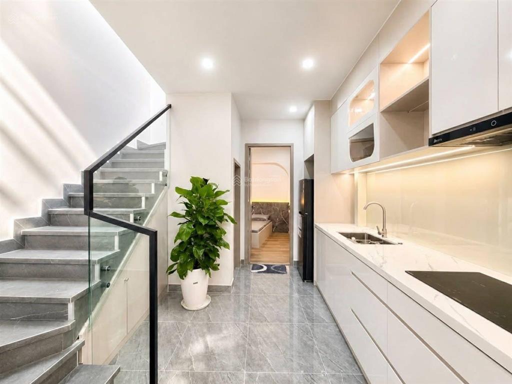 Hàng ngộp! bán nhà ngay phạm thế hiển, phường 4, quận 8, 40m2 hẻm xe hơi sổ hồng riêng