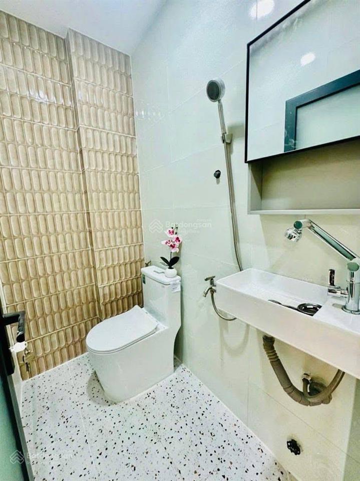 Nhà đẹp giá cực tốt 40m2 đường nguyễn văn thủ, đa kao, q1 cho thuê 13tr gần cv lê văn tám