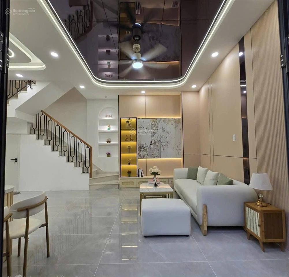 Bán nhà, đường hai bà trưng, phường đa kao, q1, 40m2, đang có hợp đồng thuê 20tr/th shr chính chủ
