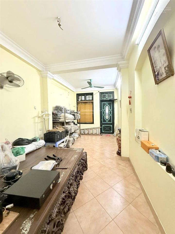 Bán gấp nhà mặt phố võ văn dũng  hoàng cầu, hiếm đẹp, 35m2 chỉ 16,2 tỷ