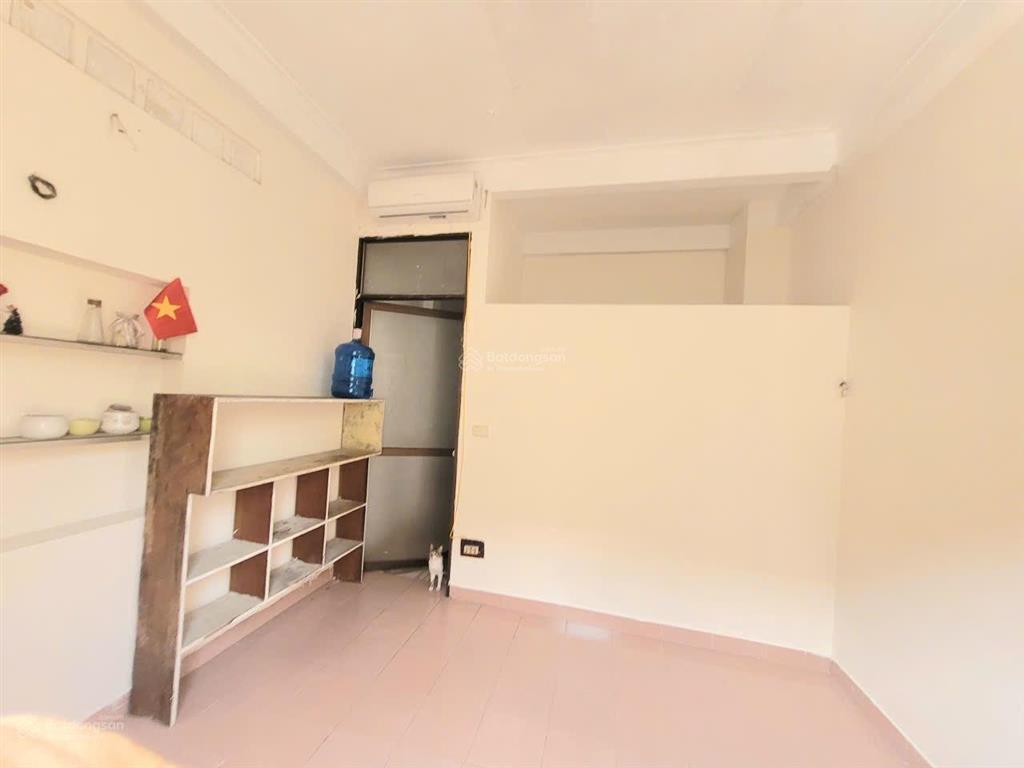 Chính chủ cho nữ thuê phòng tầng 3 ở 180 nguyễn lương bằng chỉ 3tr/tháng