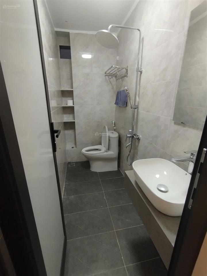 Cho thuê căn hộ cccc tầng 2 khu vip hoàng cầu chỉ 9,9tr/tháng