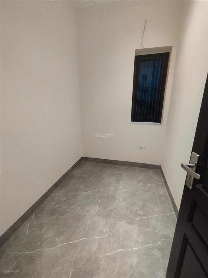 Cho thuê căn hộ cccc tầng 2 khu vip hoàng cầu chỉ 9,9tr/tháng