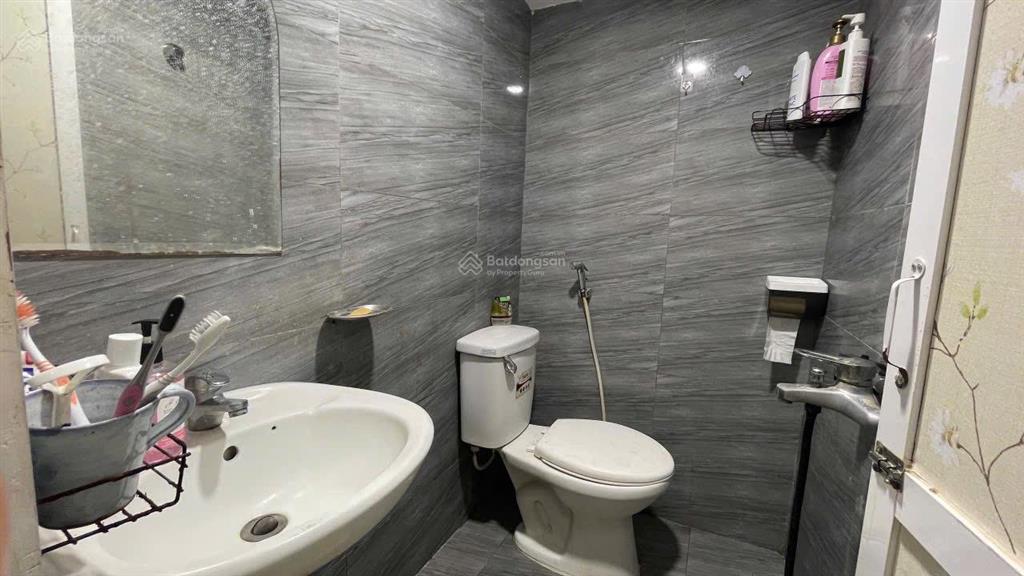 Cho thuê phòng trọ riêng biệt phố láng hạ chỉ 5,5tr/tháng