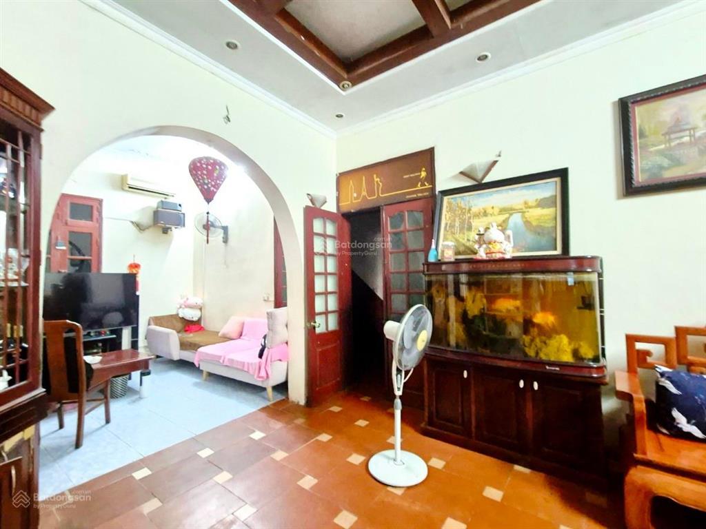 Nhà mặt phố mặt hồ hoàng cầu 56m² chỉ 29,9 tỷ. cơ hội phù hợp cho khách hàng quan tâm!