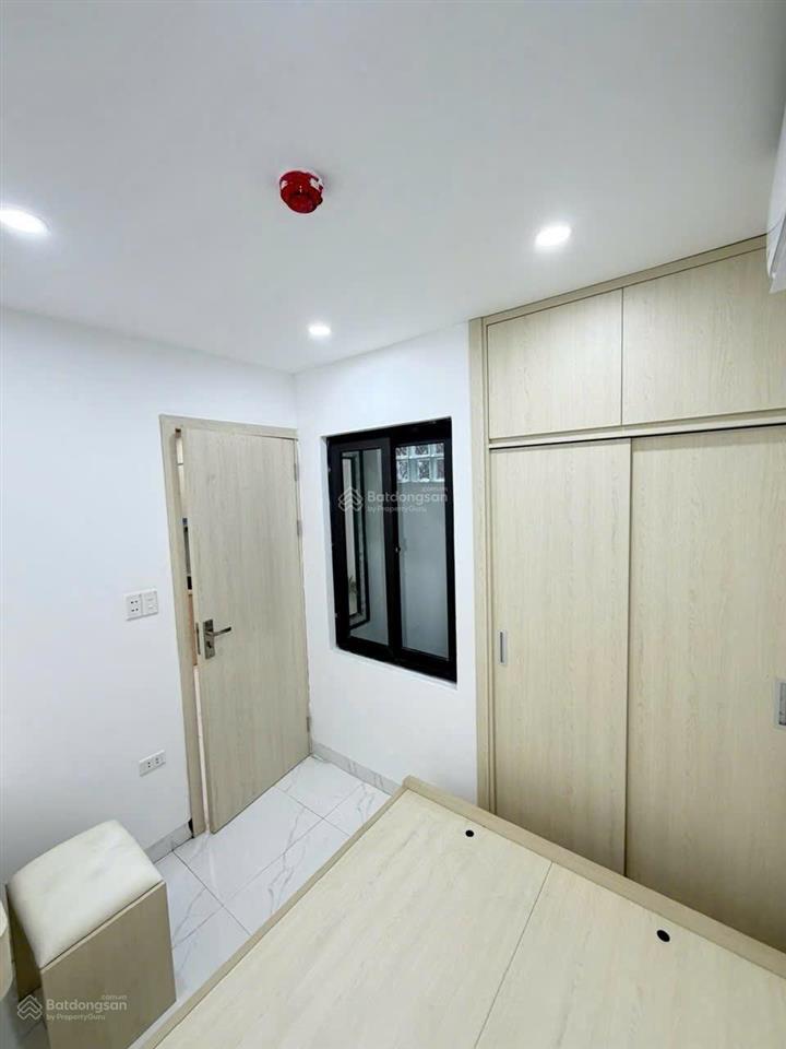 Cho thuê phòng tầng 2 ccmn mới xây ngõ 19 đông tác, gần vincom phạm ngọc thạch chỉ 10tr/tháng.