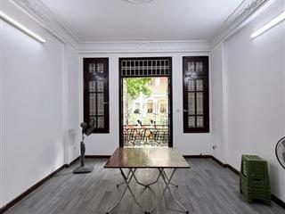 Bán tòa nhà mặt phố võ văn dũng  30m ra hồ hoàng cầu lộng gió, siêu phẩm 50m²*9ttm*36,5tỷ