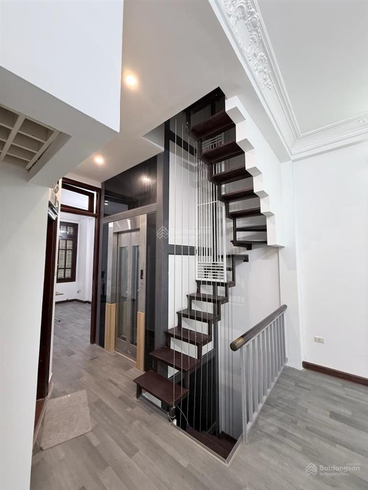 Bán tòa nhà mặt phố võ văn dũng  30m ra hồ hoàng cầu lộng gió, siêu phẩm 50m²*9ttm*36,5tỷ