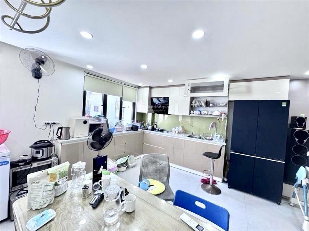 Siêu phẩm mặt phố trần quang diệu, vip hoàng cầu, gần quận ủy, 55m2 x 5 tầng chỉ 37 tỷ