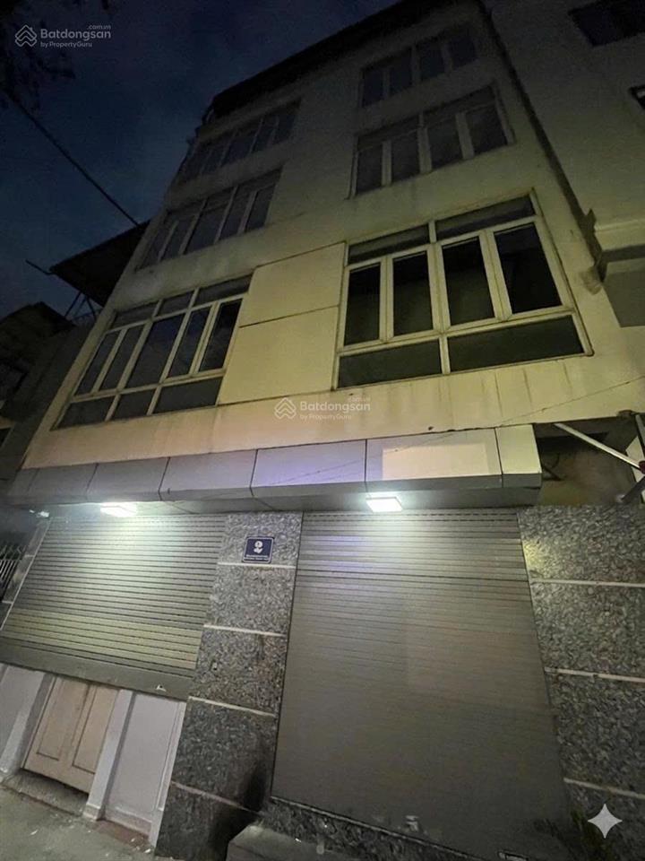 Cho thuê nguyên căn nhà 5 tầng dtsd 300m² ô tô tránh, 10m ra phố hoàng hoa thám chỉ 25tr/tháng